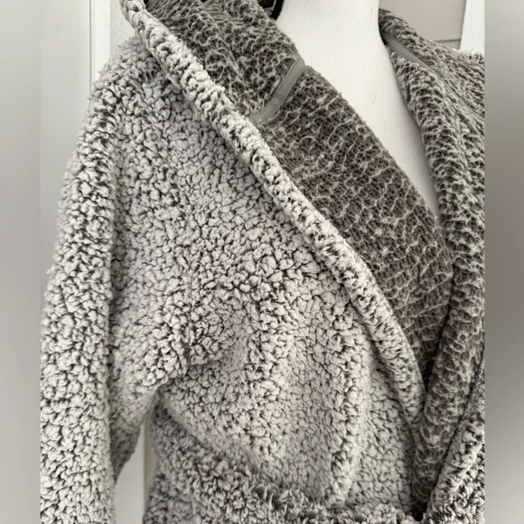 Pottery Barn Coziest Sherpa Robe Heathered Gray Size-Large L - Picture 6 of 10